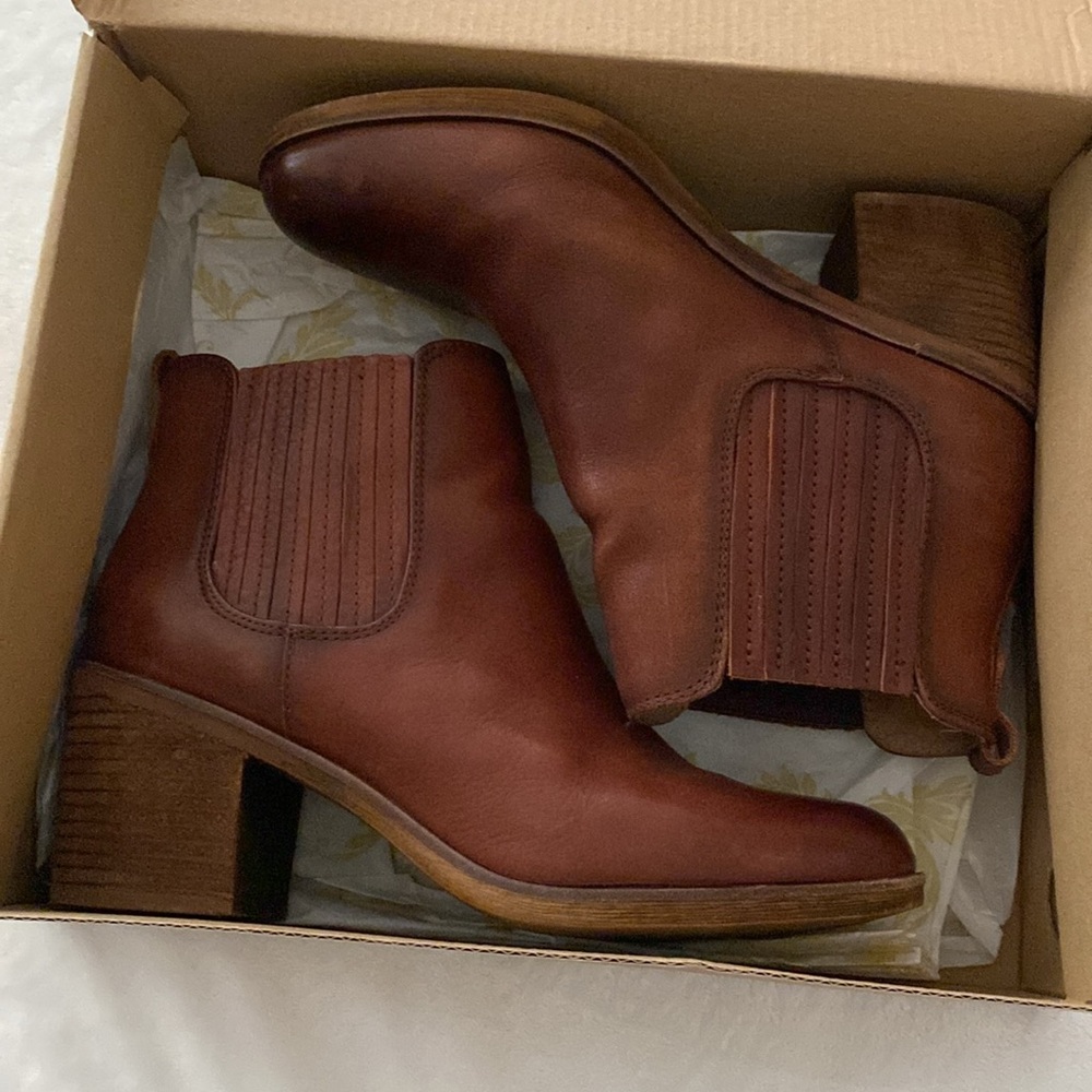 Sofft Brown Leather Boots - Picture 4 of 7